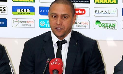 Roberto Carlos resigns as coach of Turkey's Sivasspor