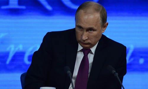 Standard & Poor lowers Russia's credit rating to 'junk'