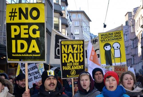 2,000 people protest PEGIDA in Germany