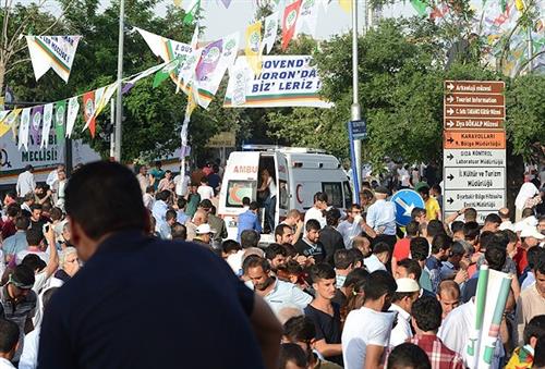 Blasts kill 2, injure 100 plus in HDP rally